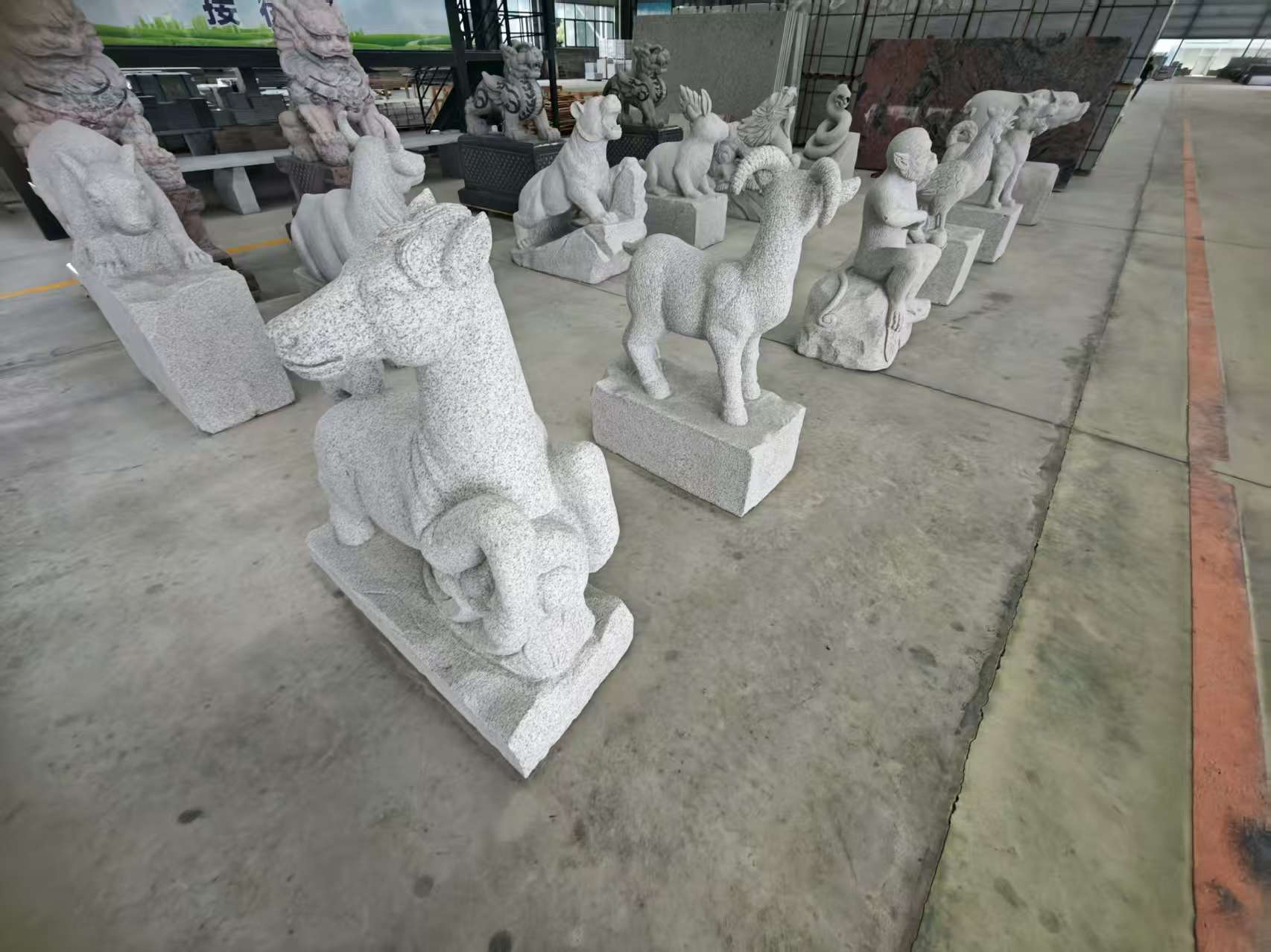 贺州芝麻白雕刻 十二生肖 异形雕刻