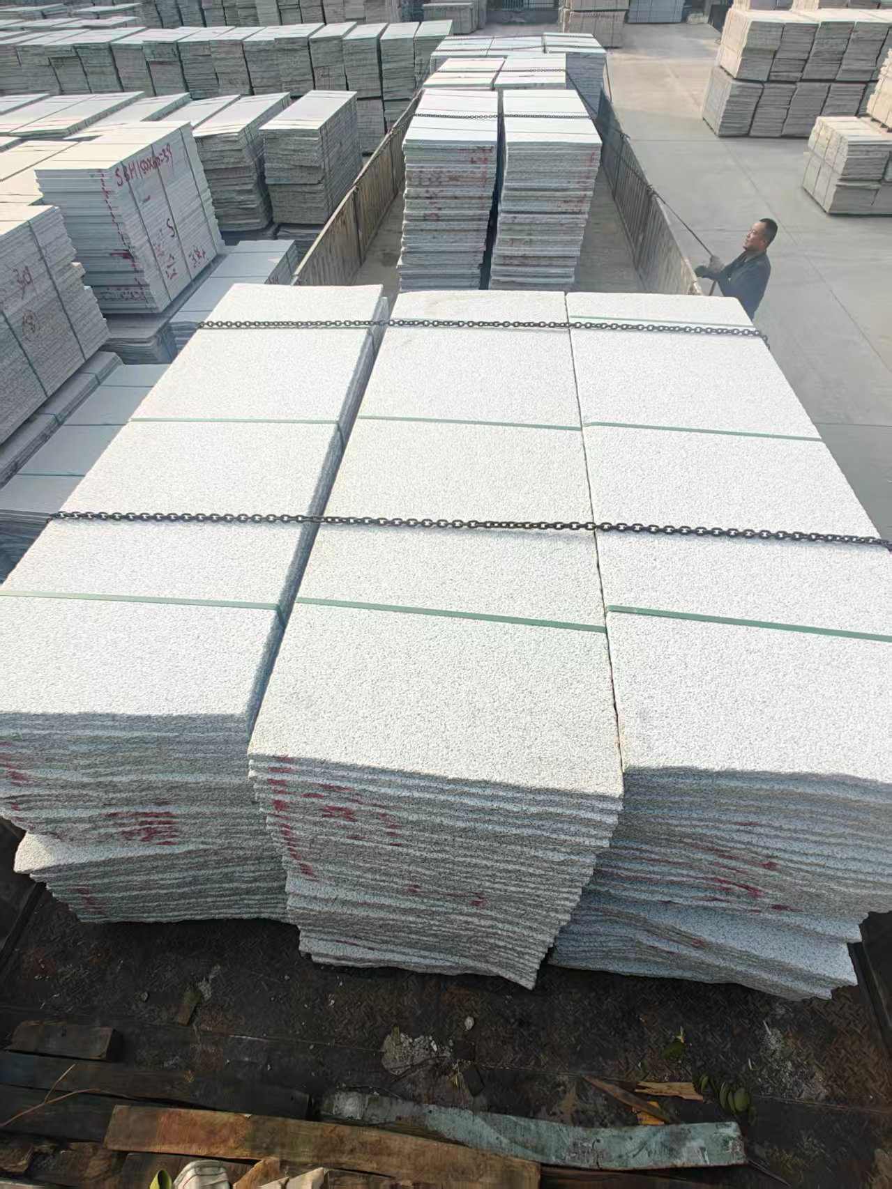 贺州芝麻白毛板，石材毛板