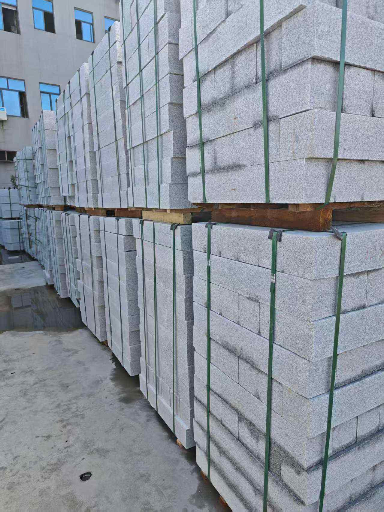 贺州芝麻白路牙石，路侧石